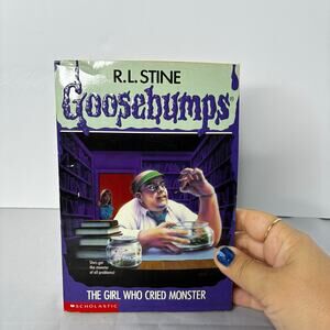 Goosebumps The Girl Who Cried Monster R. L. Stine 1993 Paperback Early Print